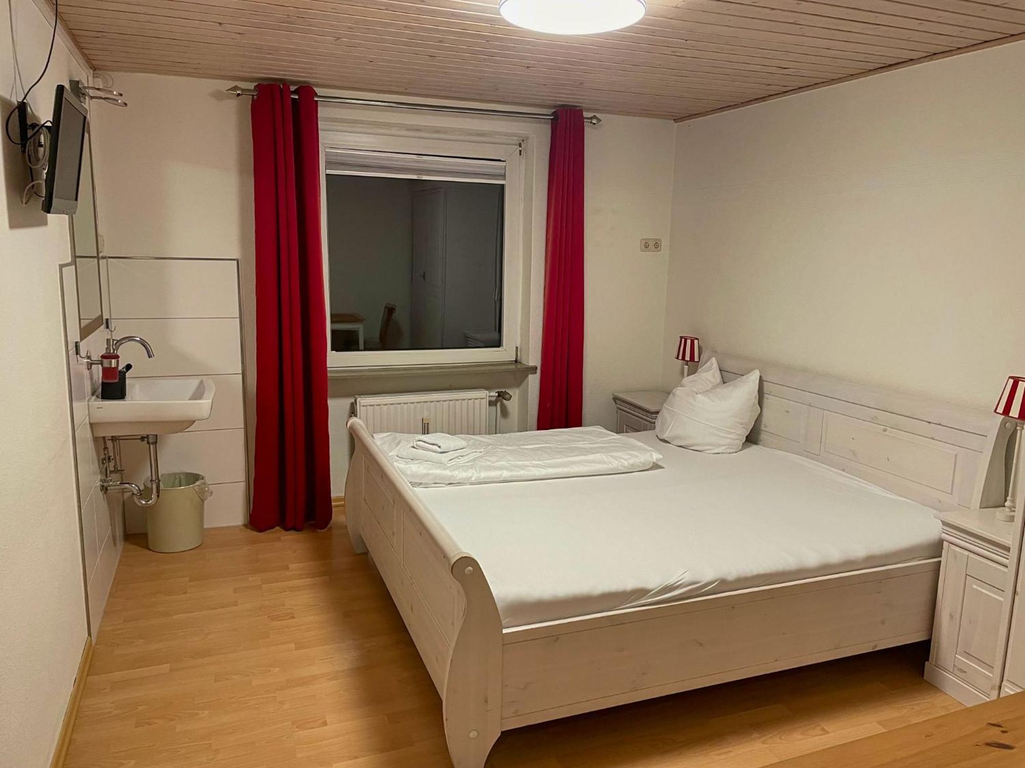 Nobis Krug Hotel Groß Sarau Bagian luar foto